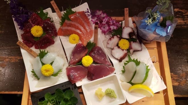刺身盛り合わせ